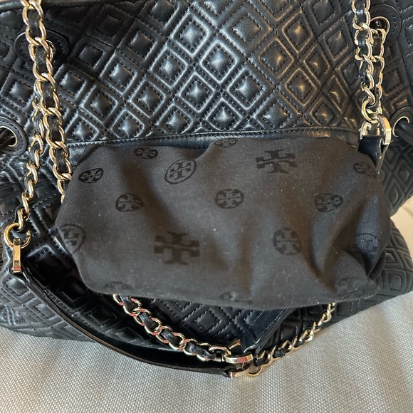 Authentic Tory Burch - Picture 6 of 16